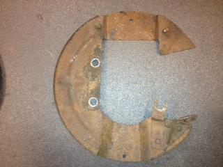 C23722 Lower shield lh brake disc